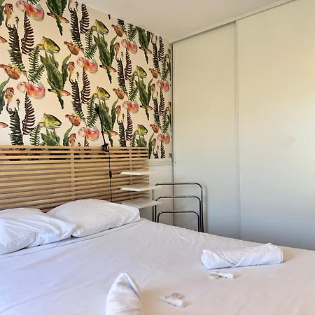 Fruitiers3 Apartment